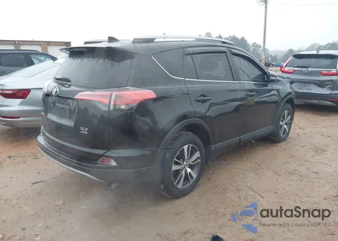 2017 Toyota Rav4 Xle z USA, uszkodzony, nr VIN 2T3RFREV5HW643255